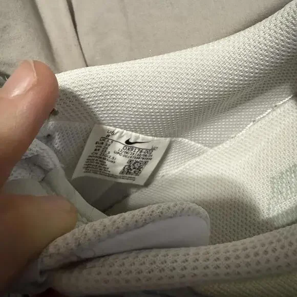 Nike Gamma Force Women’s Size 8 Sage Green White Volt Casual Platform Sneakers - Picture 8 of 8